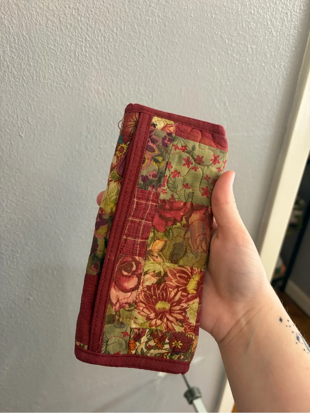 Donna Sharp Quilted Floral Organizer Wallet in Red